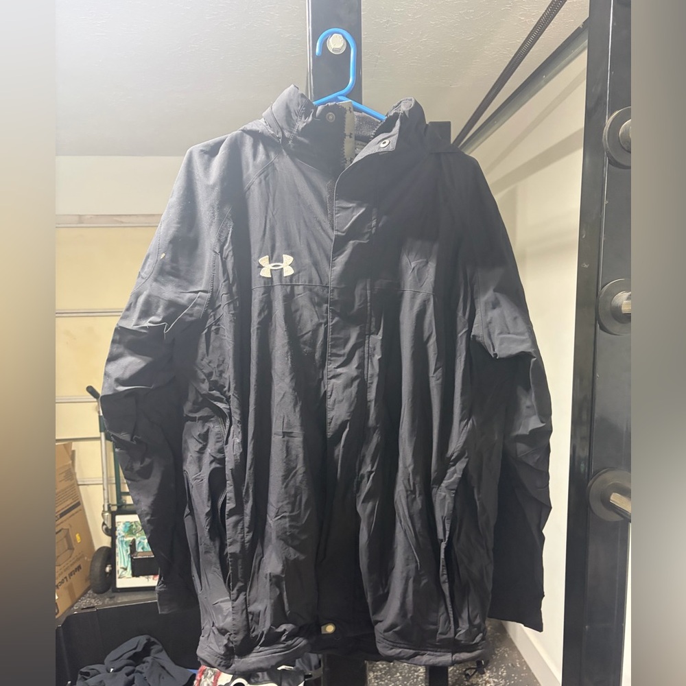 Under Armour Men's Performance Jacket in Black